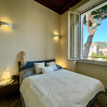 Apartment Migliorini Lusso & Comfort In Finalborgo. Finale Ligure