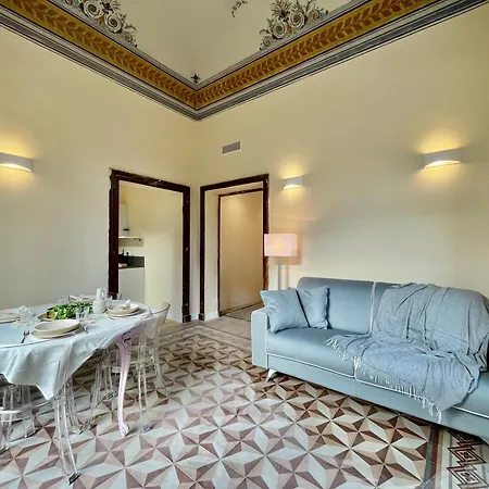 Migliorini Lusso & Comfort In Finalborgo. דירה
