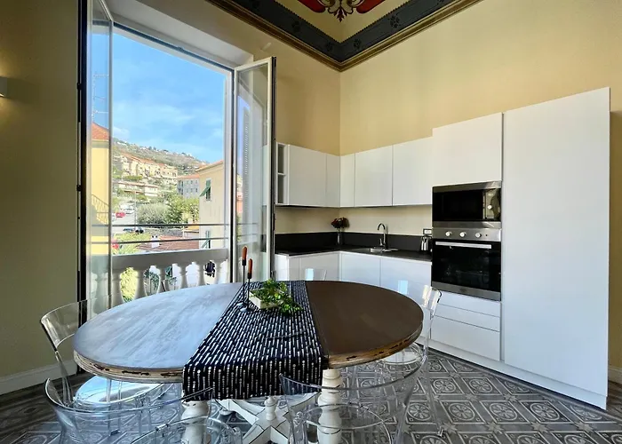 Migliorini Lusso & Comfort In Finalborgo. Finale Ligure