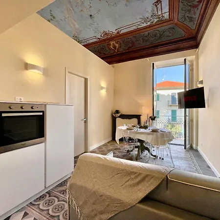 Migliorini Lusso & Comfort In Finalborgo. Apartment